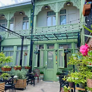 Otel Arts, Tiflis